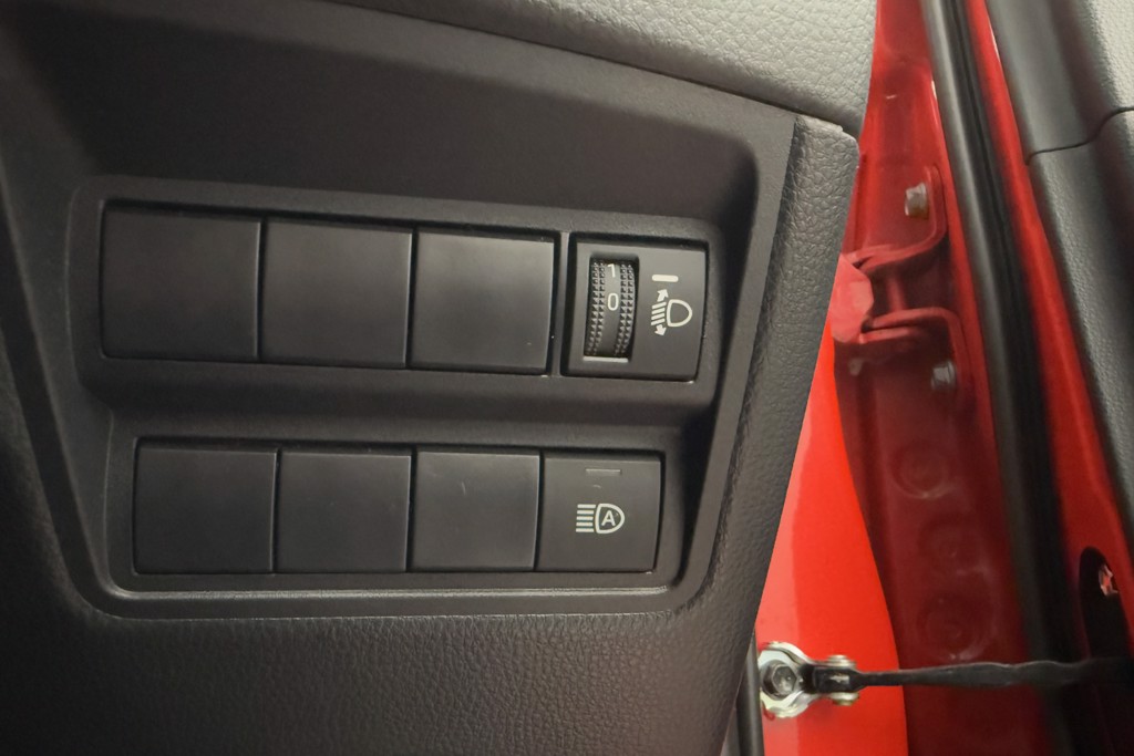 Toyota Yaris Launch Edition Automatic Petrol-Electric Hybrid Hatchback - Stock Number (1550217) - 14th supplementary image