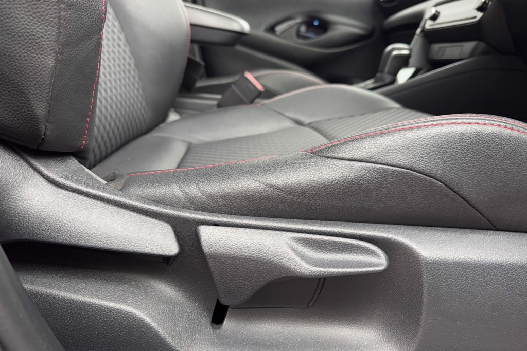 Toyota Yaris Launch Edition Automatic Petrol-Electric Hybrid Hatchback - Stock Number (1550217) - 17th supplementary image