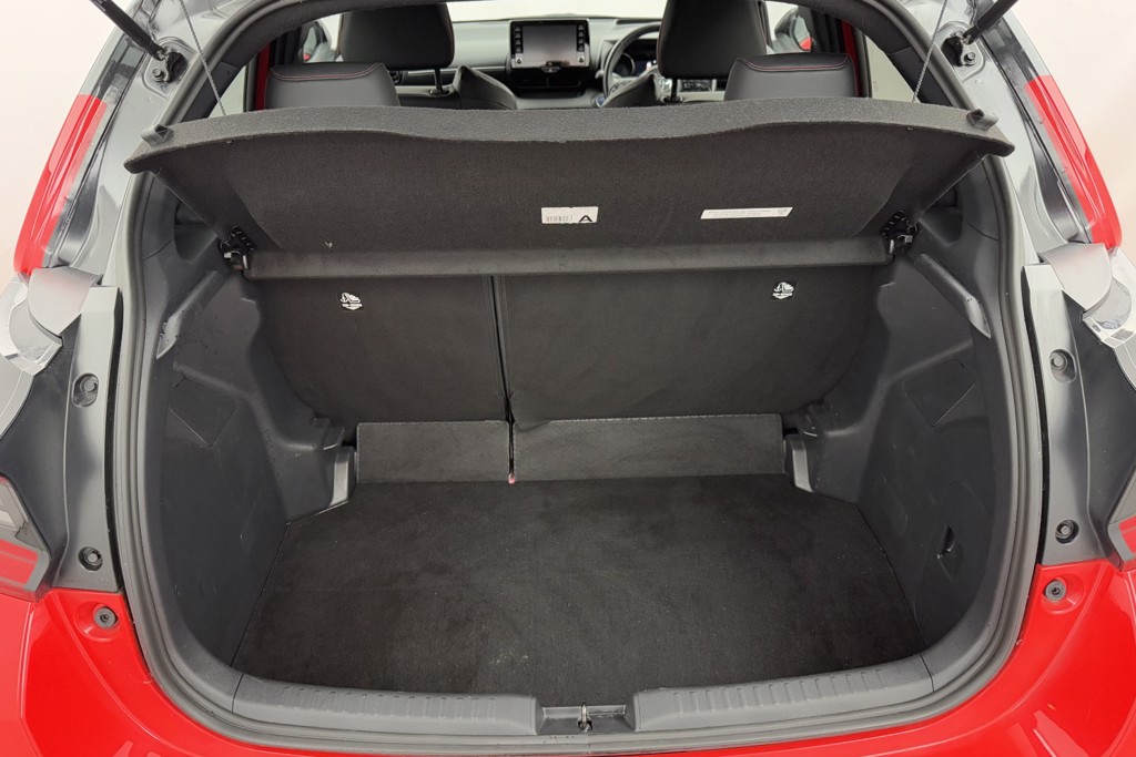 Toyota Yaris Launch Edition Automatic Petrol-Electric Hybrid Hatchback - Stock Number (1550217) - 22nd supplementary image