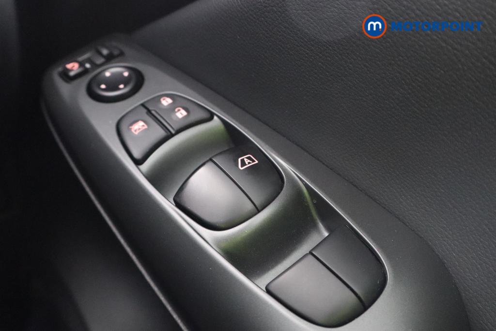 Nissan Juke Acenta Premium Automatic Petrol SUV - Stock Number (1550582) - 10th supplementary image