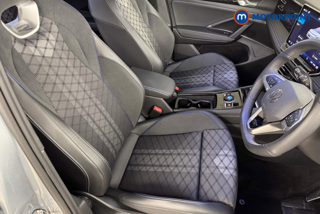 Volkswagen Tiguan R-Line Automatic Diesel SUV - Stock Number (1550994) - 5th supplementary image
