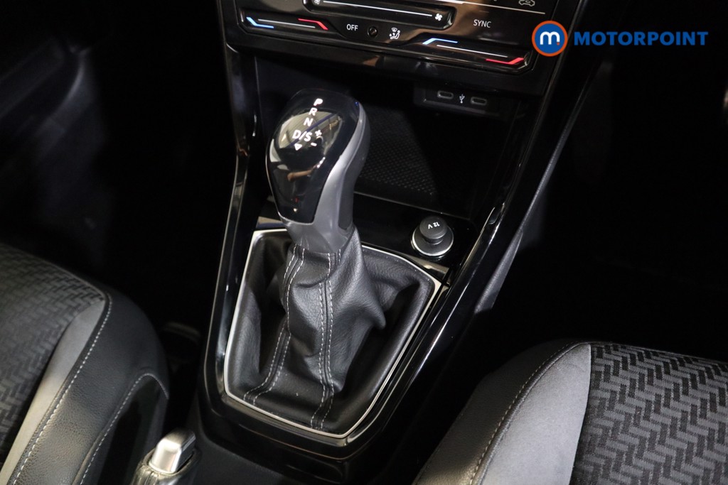 Volkswagen T-Cross R-Line Automatic Petrol SUV - Stock Number (1551759) - 9th supplementary image