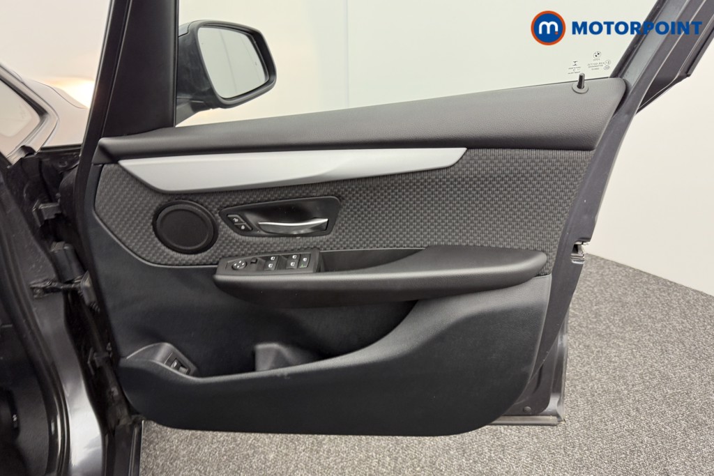 BMW 2 Series SE Manual Petrol Estate - Stock Number (1551954) - 17th supplementary image