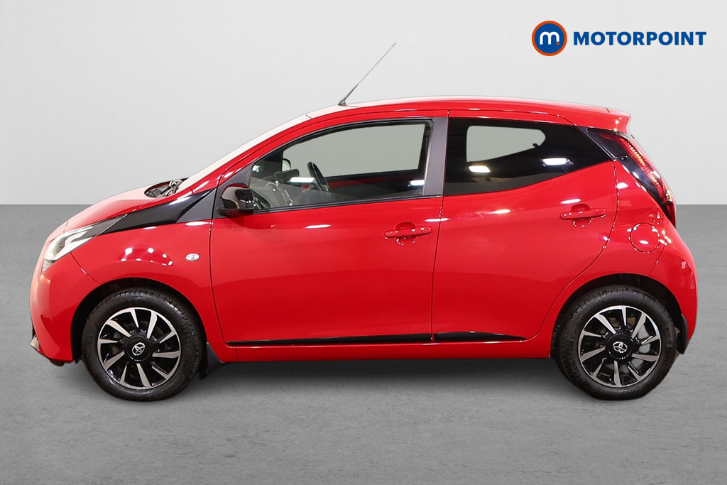Toyota Aygo X-Trend Manual Petrol Hatchback - Stock Number (1552197) - Passenger side