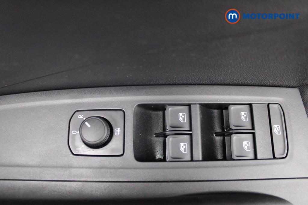 Skoda Fabia Colour Edition Manual Petrol Hatchback - Stock Number (1552336) - 18th supplementary image