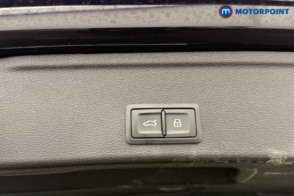 Audi A4 Black Edition Automatic Petrol Estate - Stock Number (1552368) - 21st supplementary image