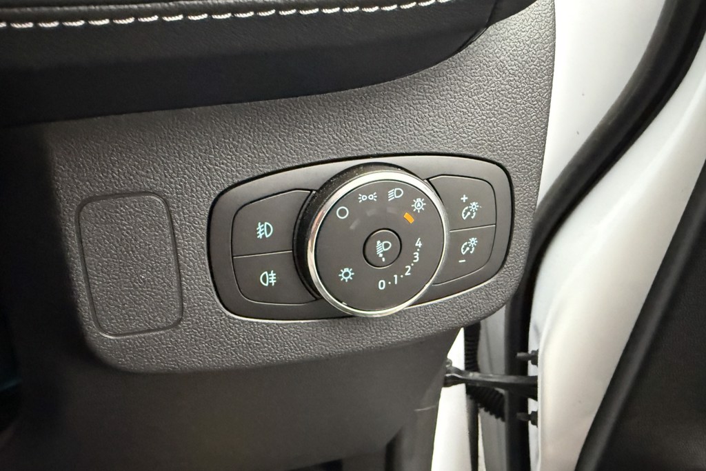 Ford Puma St-Line Vignale Manual Petrol-Electric Hybrid SUV - Stock Number (1552445) - 15th supplementary image