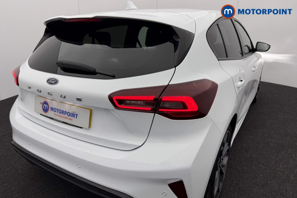 Ford Focus St-Line Vignale Automatic Diesel Hatchback - Stock Number (1552635) - 25th supplementary image