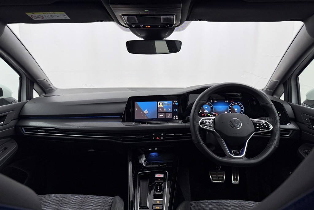 Volkswagen Golf GTE Automatic Petrol Plug-In Hybrid Hatchback - Stock Number (1552928) - 2nd supplementary image