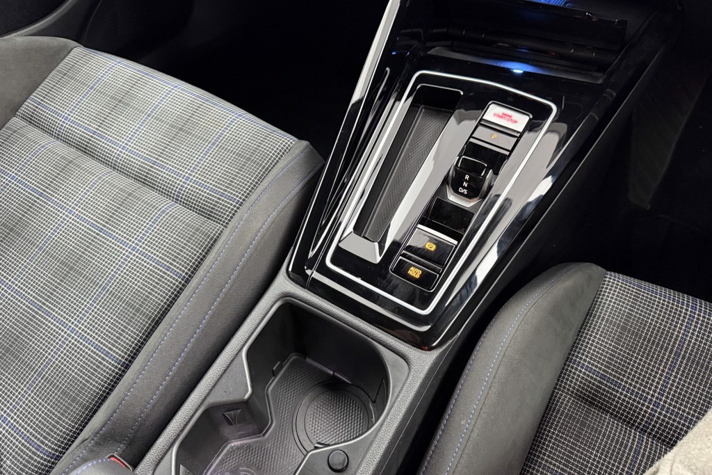 Volkswagen Golf GTE Automatic Petrol Plug-In Hybrid Hatchback - Stock Number (1552928) - 17th supplementary image