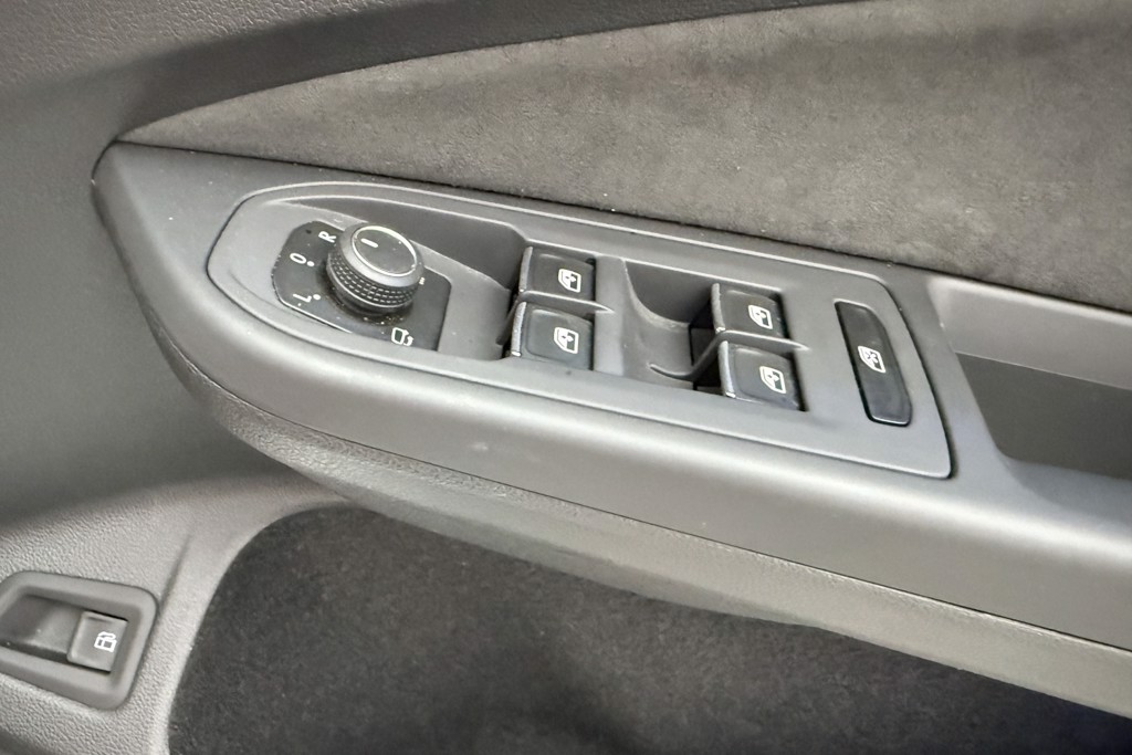 Volkswagen Golf GTE Automatic Petrol Plug-In Hybrid Hatchback - Stock Number (1552928) - 21st supplementary image