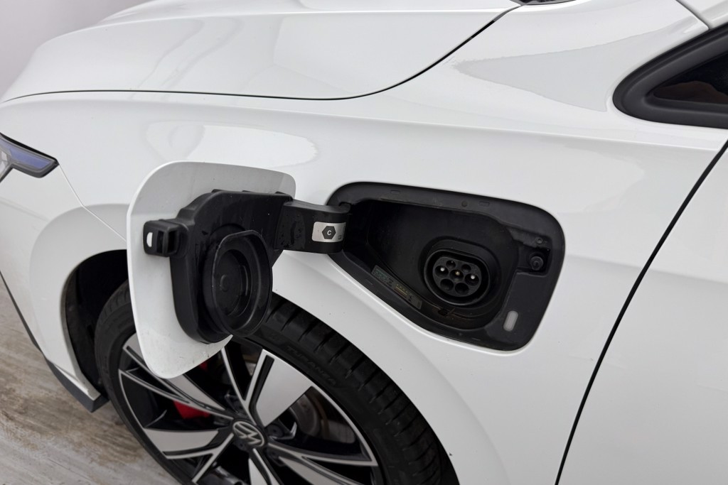 Volkswagen Golf GTE Automatic Petrol Plug-In Hybrid Hatchback - Stock Number (1552928) - 33rd supplementary image