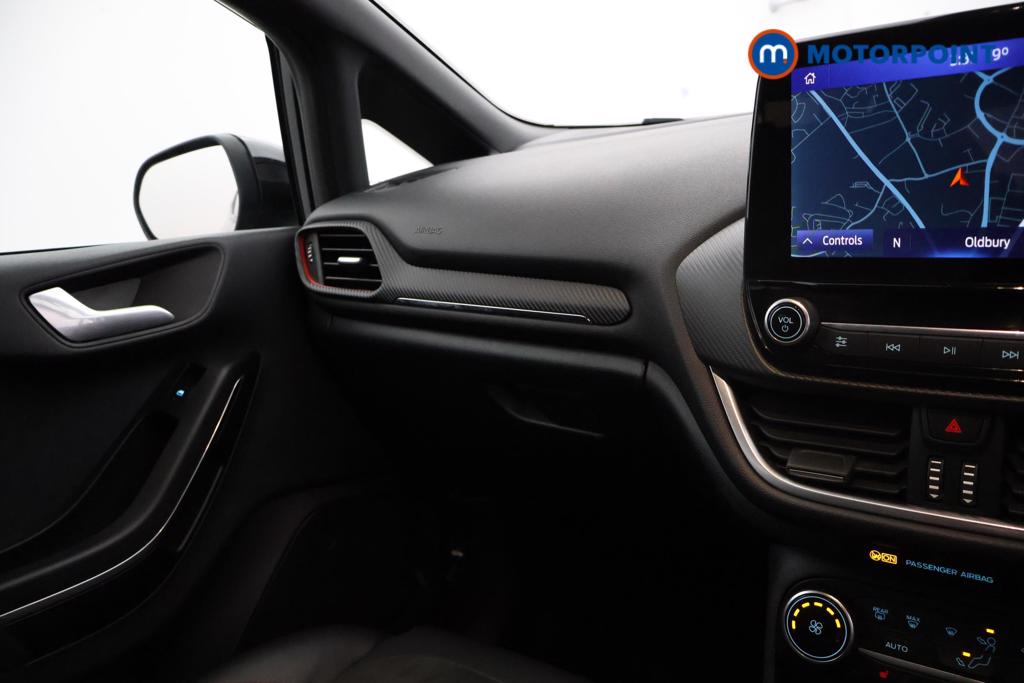 Ford Fiesta St-Line Vignale Manual Petrol Hatchback - Stock Number (1553085) - 6th supplementary image