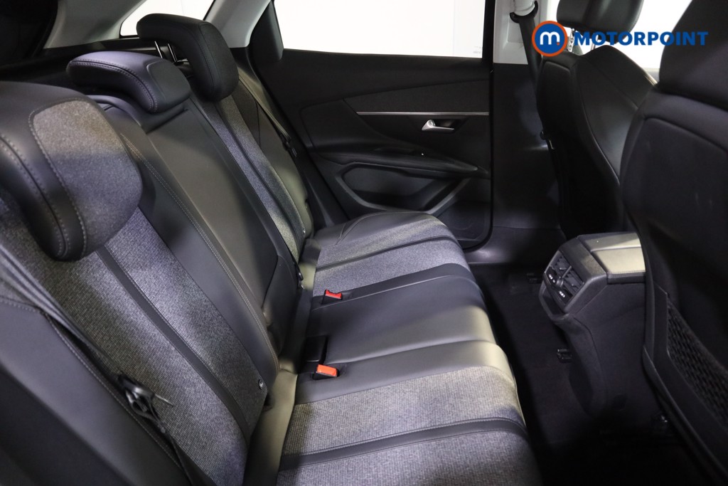 Peugeot 3008 Allure Manual Petrol SUV - Stock Number (1553136) - 11th supplementary image
