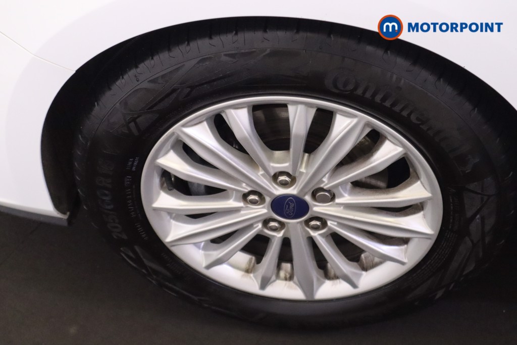 Ford Focus Titanium Manual Petrol Hatchback - Stock Number (1553150) - 10th supplementary image