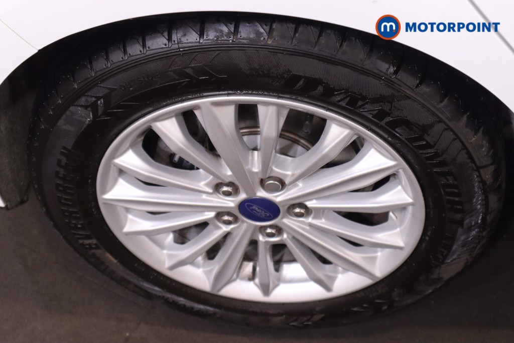Ford Focus Titanium Manual Petrol Hatchback - Stock Number (1553150) - 12th supplementary image