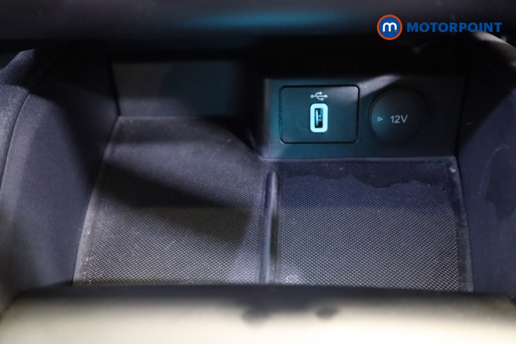 Ford Focus Titanium Manual Petrol Hatchback - Stock Number (1553150) - 21st supplementary image