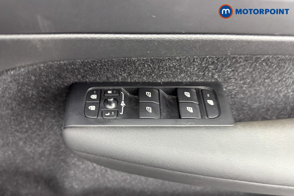 Volvo Xc40 R Design Automatic Petrol SUV - Stock Number (1553168) - 16th supplementary image