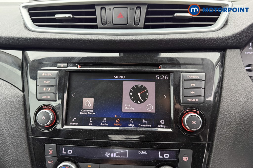 Nissan Qashqai Acenta Premium Automatic Petrol SUV - Stock Number (1553642) - 8th supplementary image