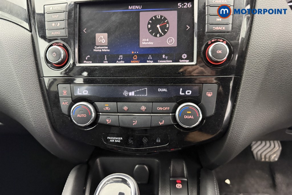 Nissan Qashqai Acenta Premium Automatic Petrol SUV - Stock Number (1553642) - 9th supplementary image