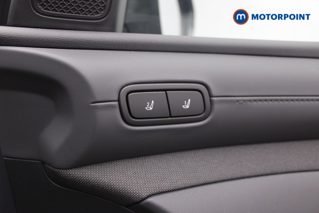 Hyundai Tucson Ultimate Automatic Petrol-Electric Hybrid SUV - Stock Number (1553815) - 17th supplementary image
