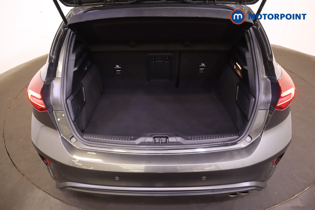 Ford Focus St-Line Vignale Manual Petrol-Electric Hybrid Hatchback - Stock Number (1553908) - 8th supplementary image