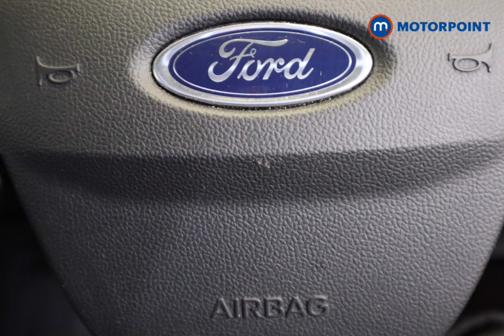 Ford Focus St-Line Vignale Manual Petrol-Electric Hybrid Hatchback - Stock Number (1553908) - 17th supplementary image