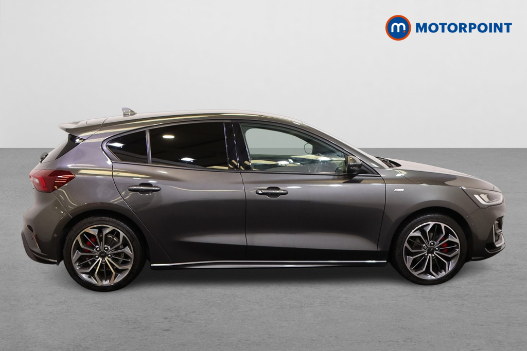 Ford Focus St-Line Vignale Manual Petrol-Electric Hybrid Hatchback - Stock Number (1553908) - Drivers side