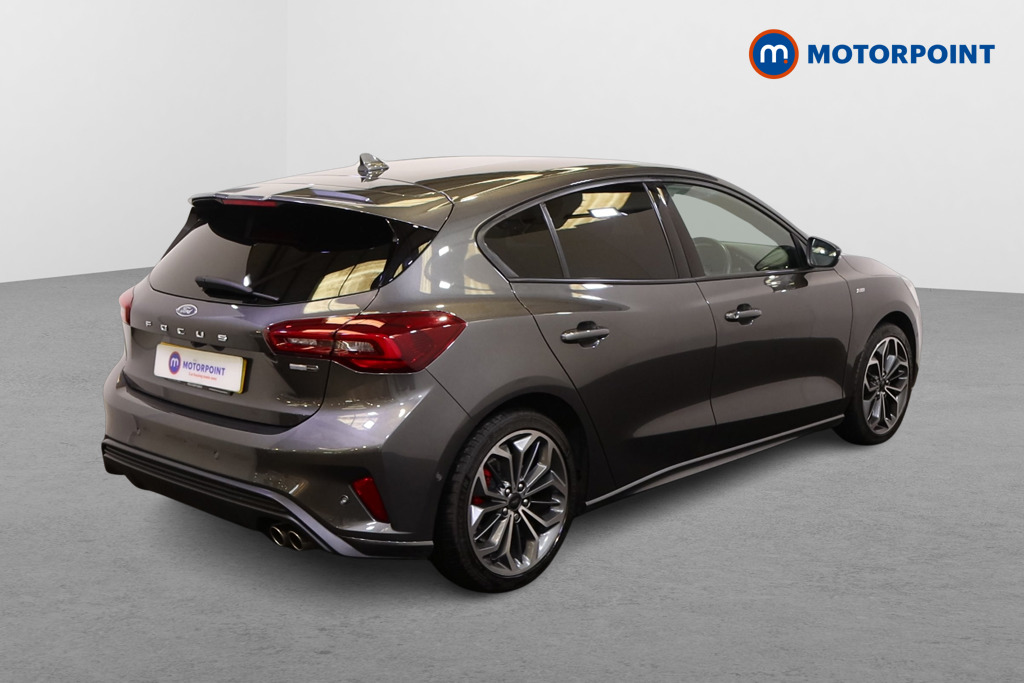 Ford Focus St-Line Vignale Manual Petrol-Electric Hybrid Hatchback - Stock Number (1553908) - Drivers side rear corner
