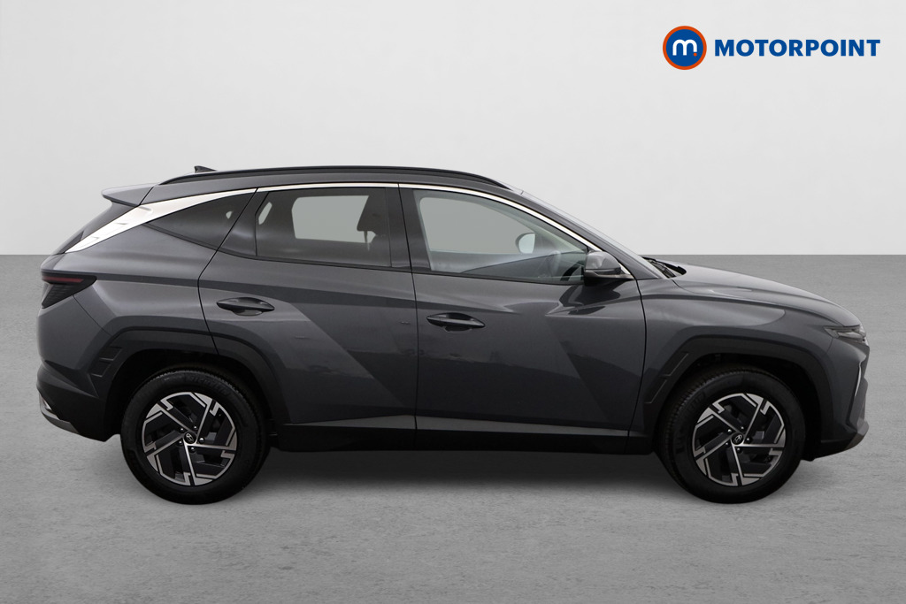 Hyundai Tucson Advance Manual Petrol SUV - Stock Number (1554067) - Drivers side