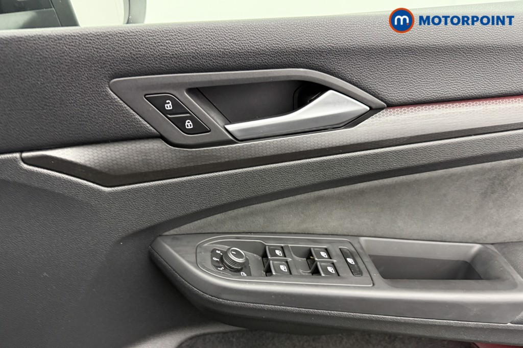 Volkswagen Golf GTE Automatic Petrol Plug-In Hybrid Hatchback - Stock Number (1554091) - 15th supplementary image