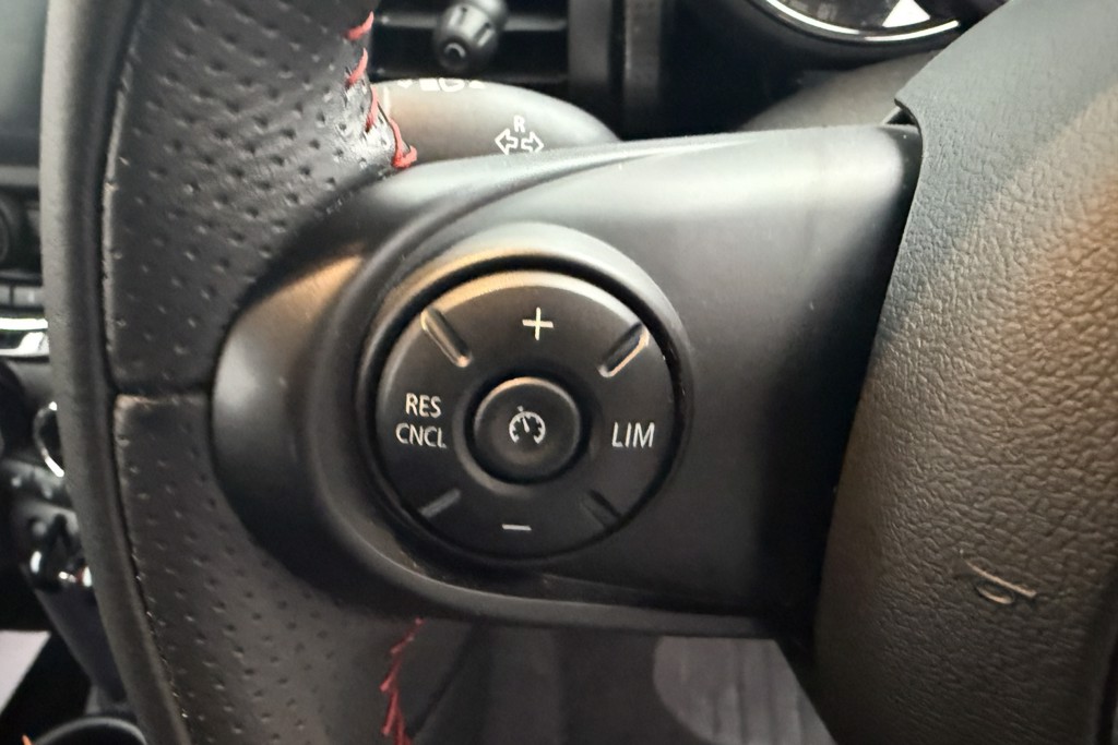 Mini Hatchback Cooper Sport Manual Petrol Hatchback - Stock Number (1554301) - 3rd supplementary image