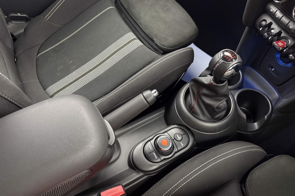 Mini Hatchback Cooper Sport Manual Petrol Hatchback - Stock Number (1554301) - 14th supplementary image