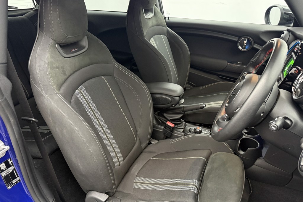 Mini Hatchback Cooper Sport Manual Petrol Hatchback - Stock Number (1554301) - 19th supplementary image
