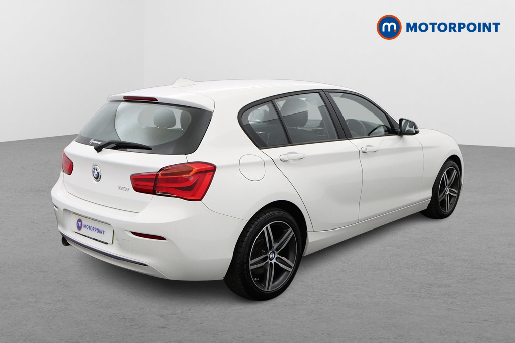 BMW 1 Series Sport Manual Petrol Hatchback - Stock Number (1554332) - Drivers side rear corner