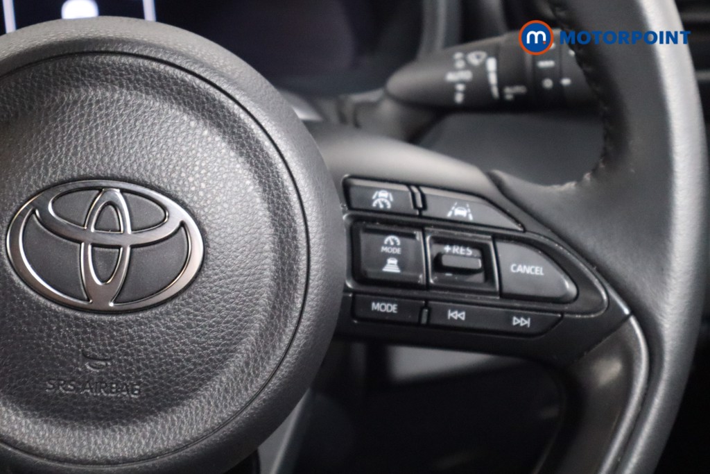 Toyota Yaris Excel Automatic Petrol-Electric Hybrid Hatchback - Stock Number (1554355) - 8th supplementary image