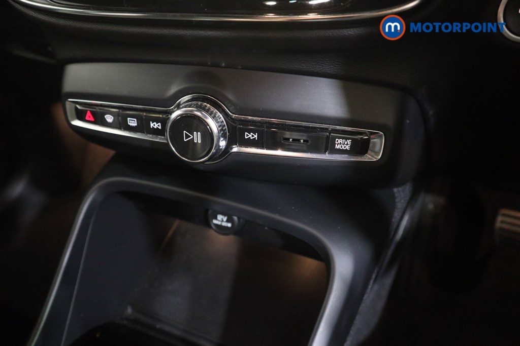 Volvo Xc40 R Design Automatic Petrol SUV - Stock Number (1554398) - 7th supplementary image