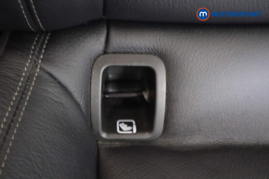 Mercedes-Benz CLA Amg Line Automatic Petrol Estate - Stock Number (1554401) - 26th supplementary image