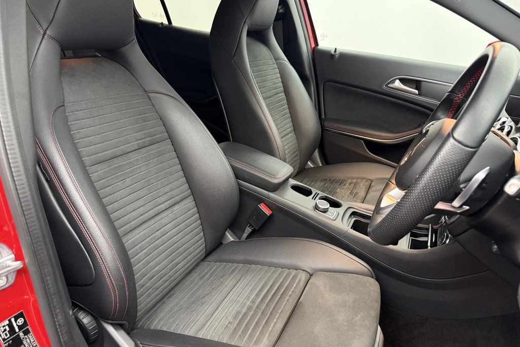 Mercedes-Benz GLA Amg Line Automatic Petrol SUV - Stock Number (1554431) - 22nd supplementary image