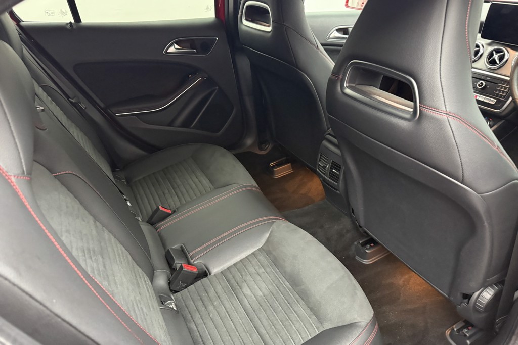Mercedes-Benz GLA Amg Line Automatic Petrol SUV - Stock Number (1554431) - 24th supplementary image