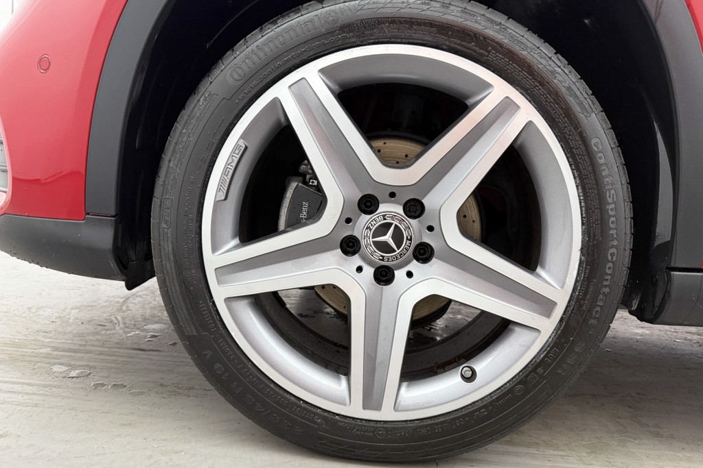Mercedes-Benz GLA Amg Line Automatic Petrol SUV - Stock Number (1554431) - 32nd supplementary image