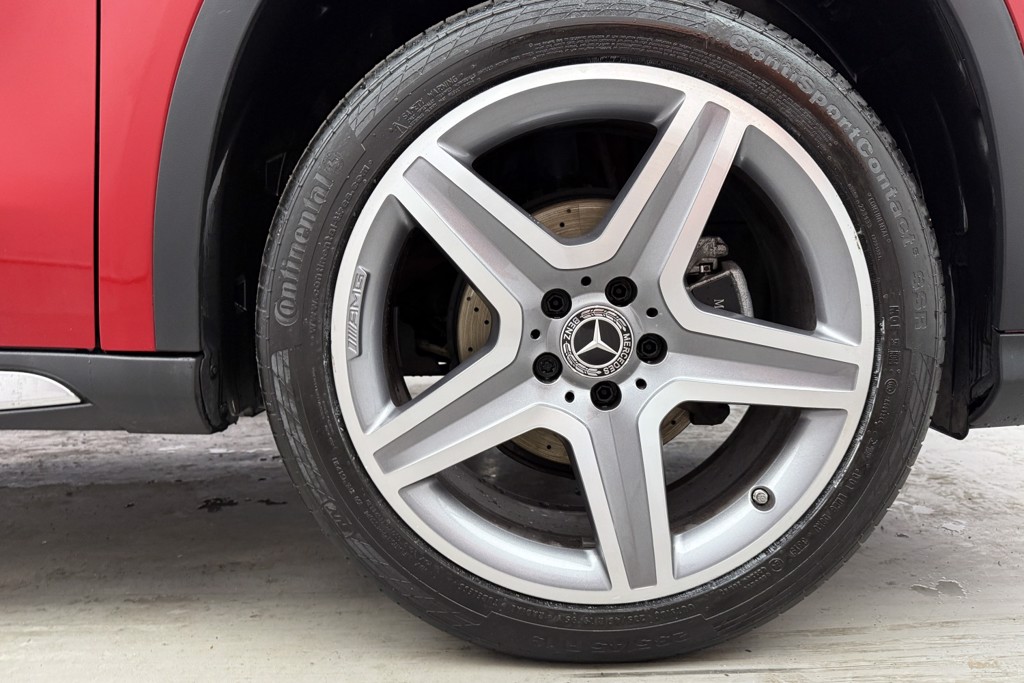Mercedes-Benz GLA Amg Line Automatic Petrol SUV - Stock Number (1554431) - 35th supplementary image