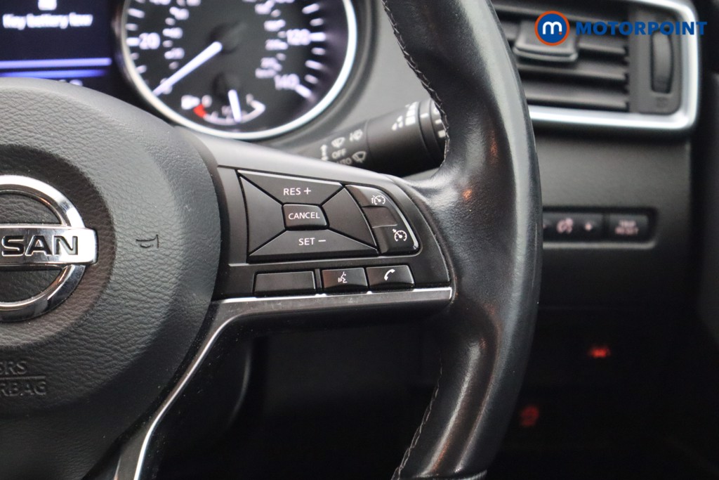 Nissan Qashqai N-Connecta Automatic Petrol SUV - Stock Number (1554561) - 5th supplementary image
