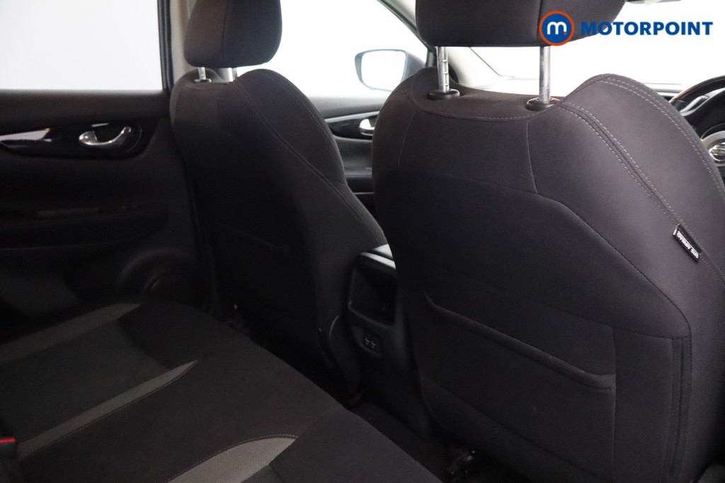 Nissan Qashqai N-Connecta Automatic Petrol SUV - Stock Number (1554561) - 18th supplementary image