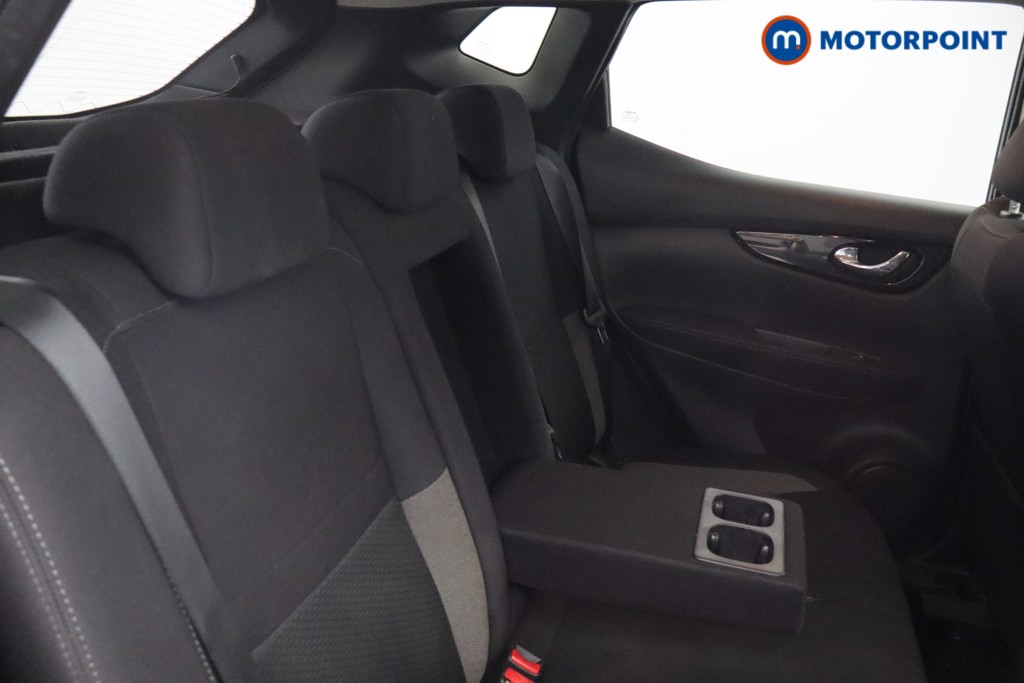 Nissan Qashqai N-Connecta Automatic Petrol SUV - Stock Number (1554561) - 19th supplementary image