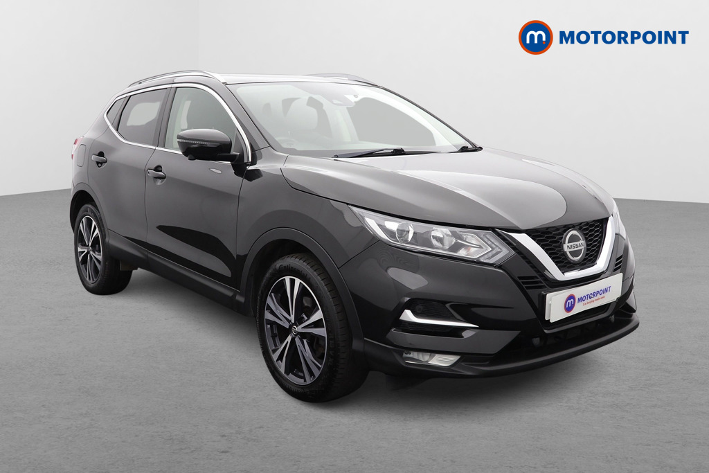Nissan Qashqai N-Connecta Automatic Petrol SUV - Stock Number (1554561) - Drivers side front corner