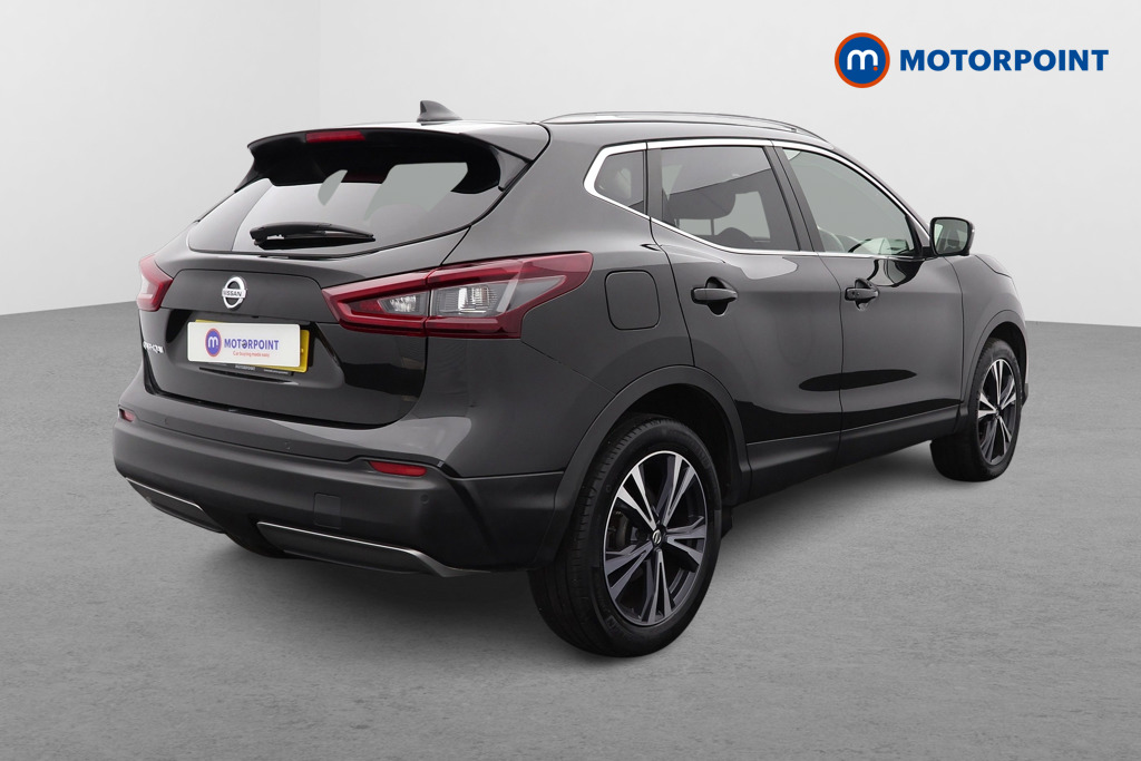 Nissan Qashqai N-Connecta Automatic Petrol SUV - Stock Number (1554561) - Drivers side rear corner