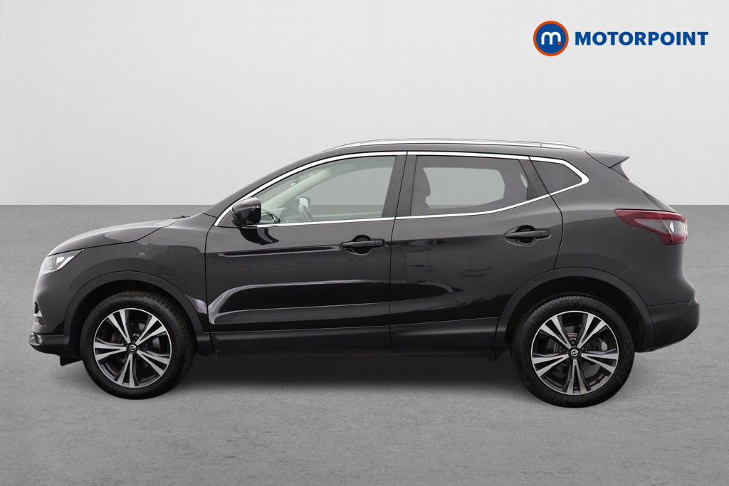 Nissan Qashqai N-Connecta Automatic Petrol SUV - Stock Number (1554561) - Passenger side