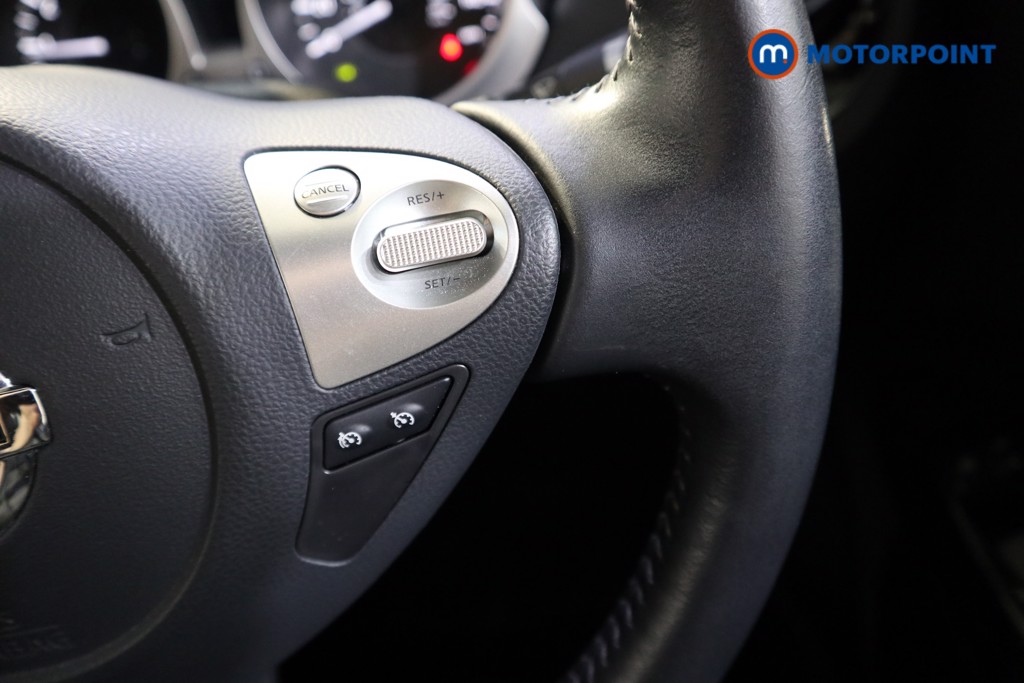 Nissan Juke Tekna Manual Petrol SUV - Stock Number (1554676) - 4th supplementary image