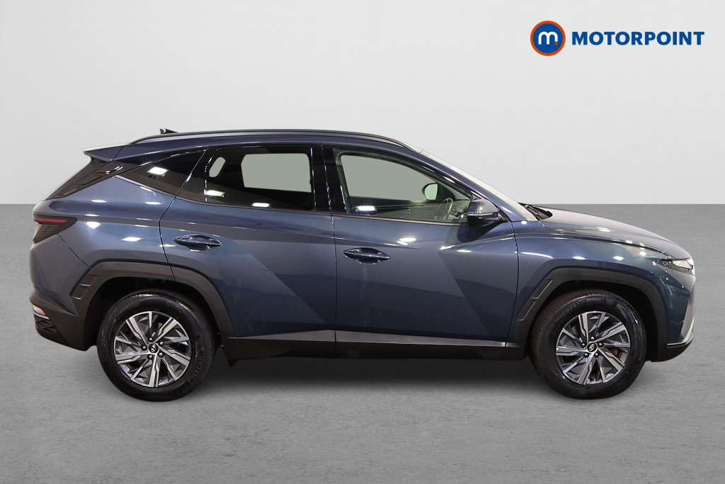 Hyundai Tucson Se Connect Manual Petrol SUV - Stock Number (1554799) - Drivers side